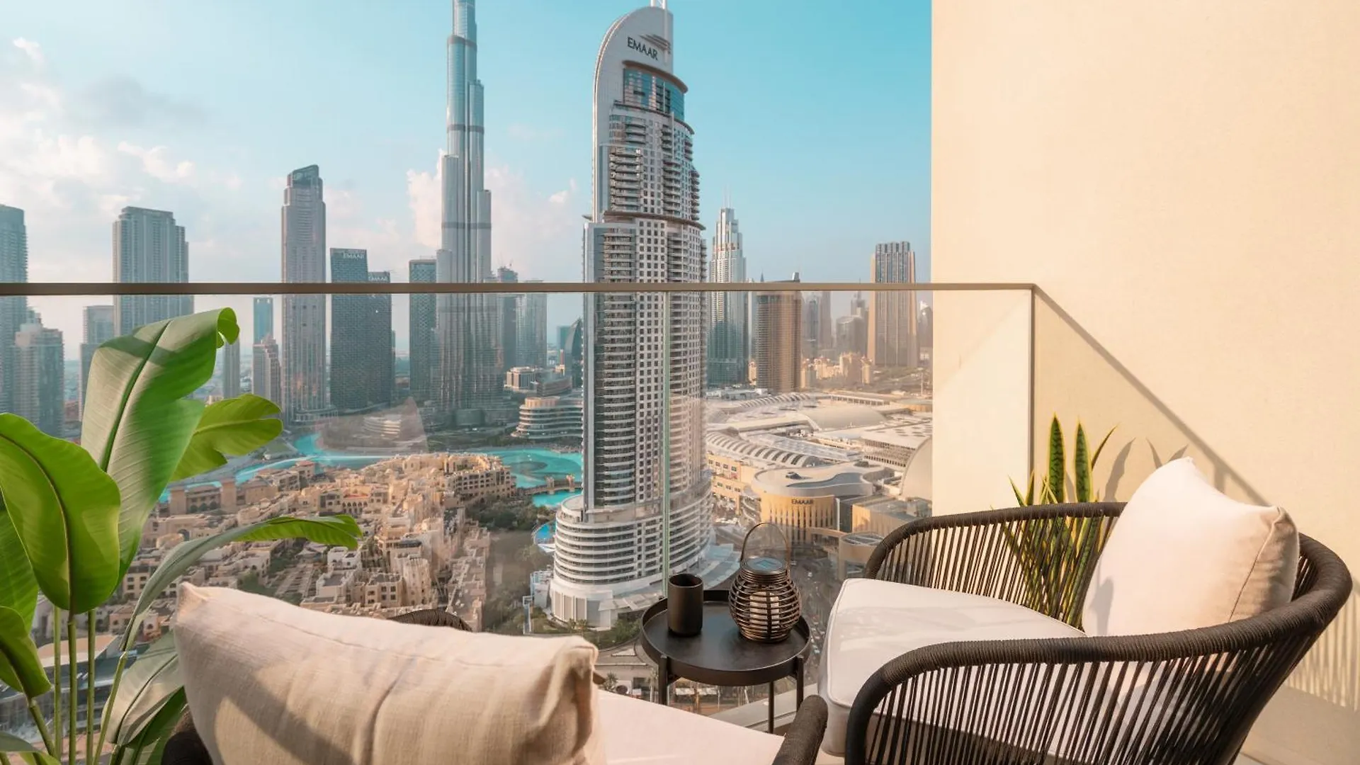 Burj Royal-Luxurious 2 Bedrooms -Downtown-Burj & Fountain View Dubai