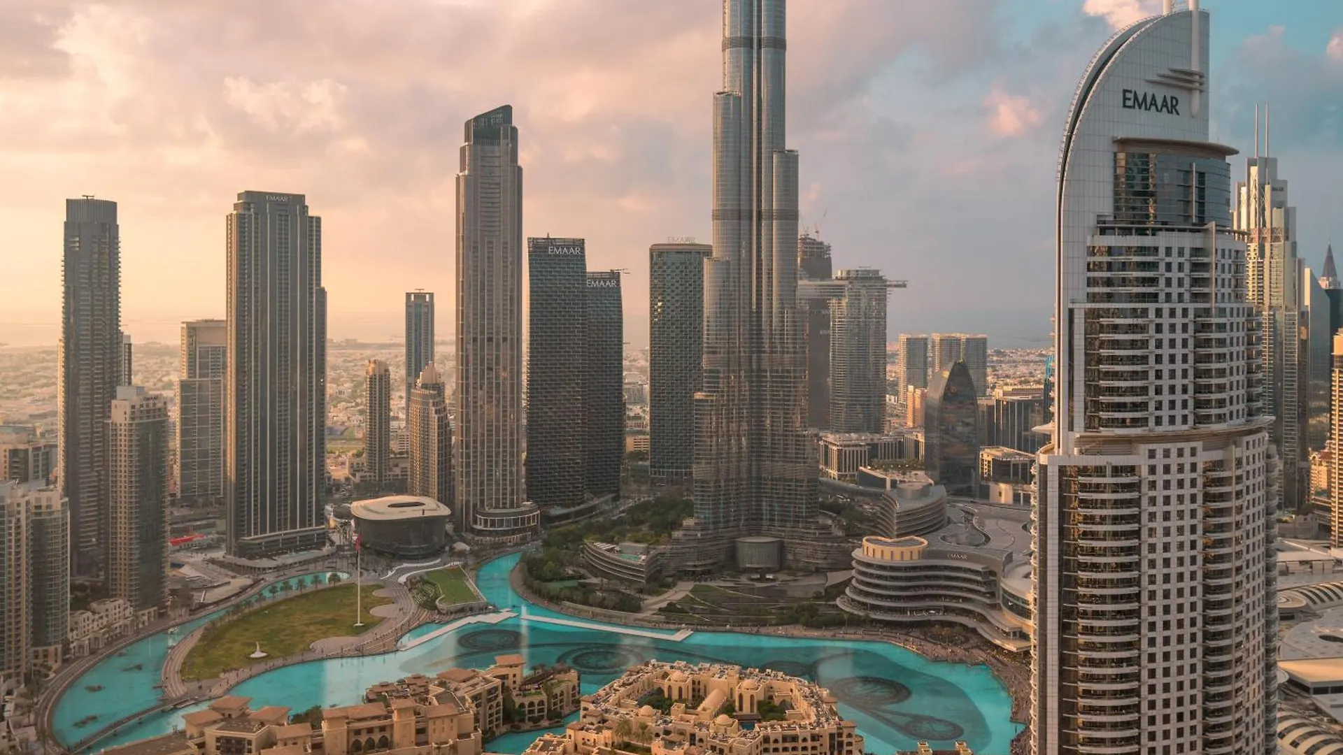 Burj Royal-Luxurious 2 Bedrooms -Downtown-Burj & Fountain View Dubai