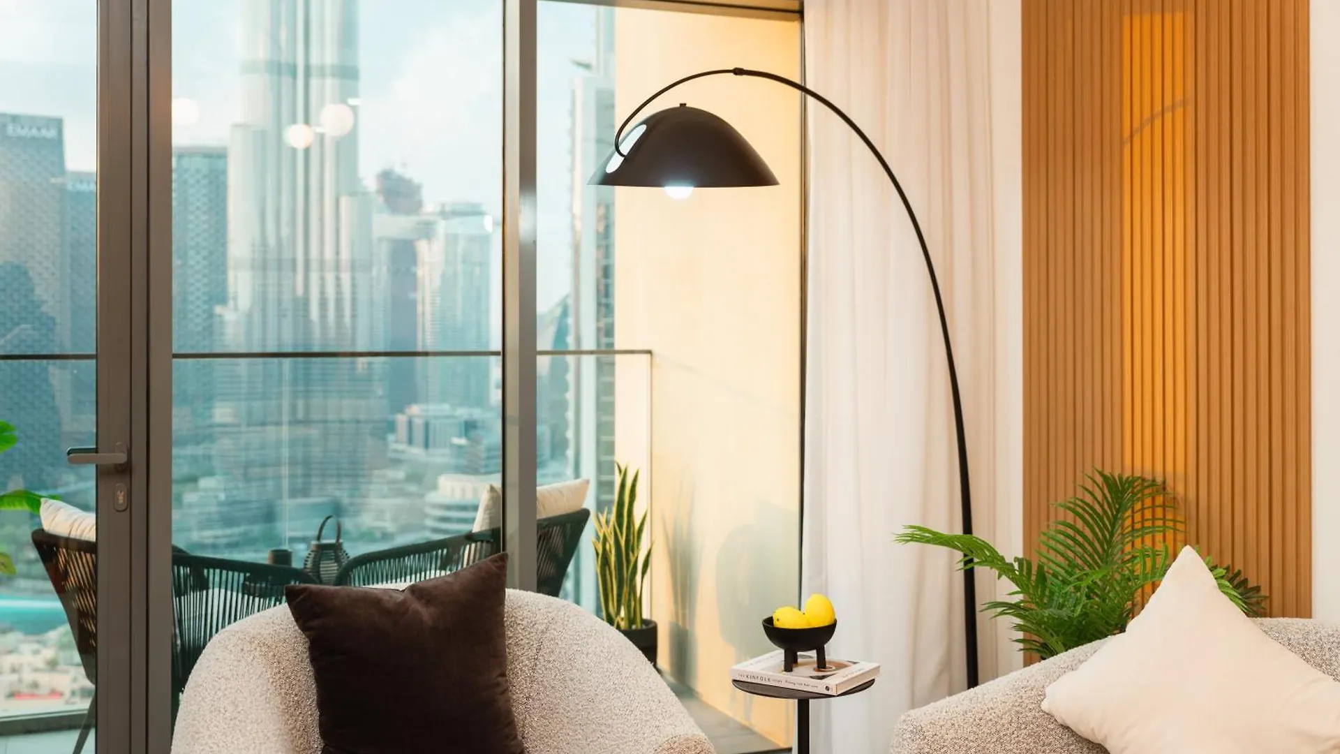 Burj Royal-Luxurious 2 Bedrooms -Downtown-Burj & Fountain View Dubai
