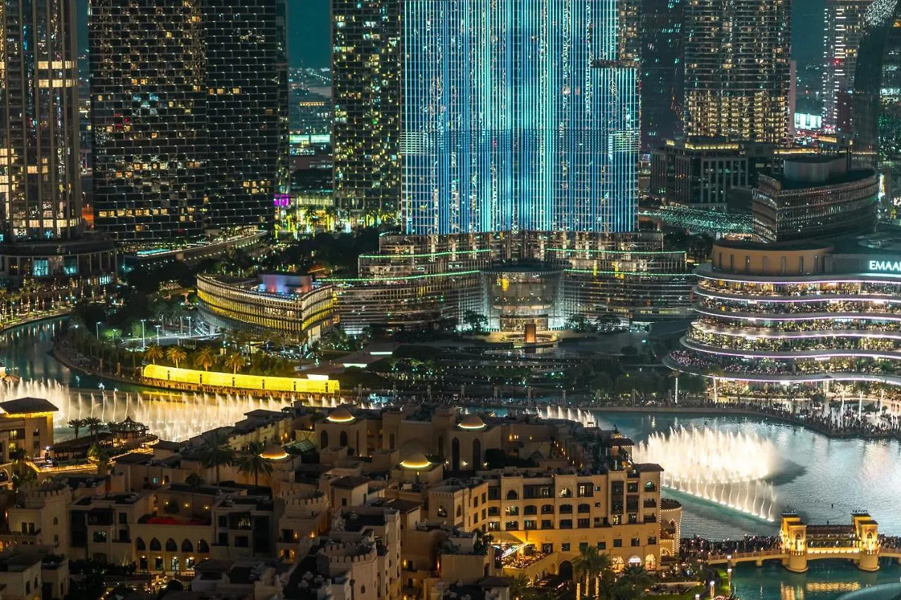 Burj Royal-Luxurious 2 Bedrooms -Downtown-Burj & Fountain View Dubaj Apartament