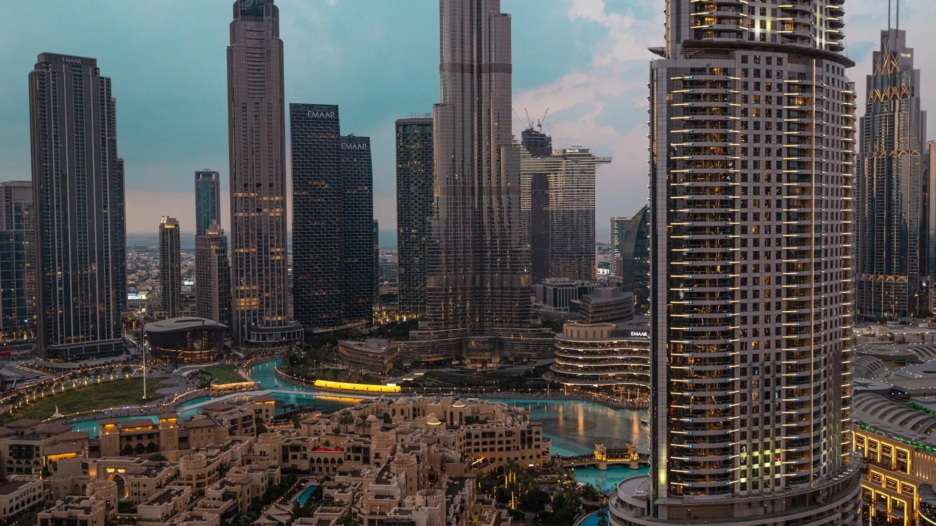 Burj Royal-Luxurious 2 Bedrooms -Downtown-Burj & Fountain View Dubaj 0*,